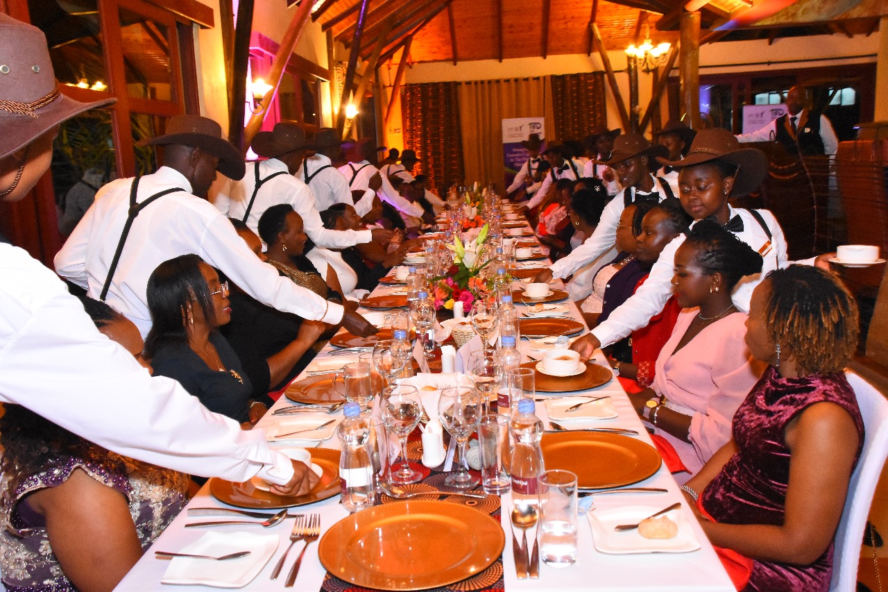 Formal dining experience